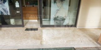 Spaccata a Casalborsetti: i ladri utilizzano una Punto come ariete ed entrano nel salone di bellezza