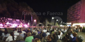 A Lido di Classe fervono i preparativi per la Notte di San Lorenzo con i fuochi d’artificio e Claudio di Romagna in concerto