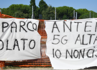 Il Comitato Parco Montessori denuncia: “Sono sparite le lenzuola”