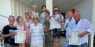 Amici di Cervia: Premiati altri turisti fedeli che da anni trascorrono le vacanze nel territorio cervese
