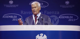 Confcommercio: ‘Consumi delle famiglie oltre i livelli pre-Covid’