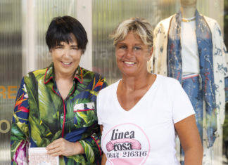 Linea Rosa e Julian Fashion: Un fiore in mosaico per suggellare la collaborazione contro la violenza di genere