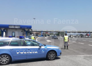 Arrestato latitante internazionale: scoperto dopo che aveva esibito documenti falsi durante un controllo