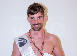 Mister Italia 2023: Lugo esulta, Leonardo Pizzirani è in finale