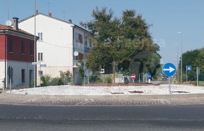 rotonda via di giù