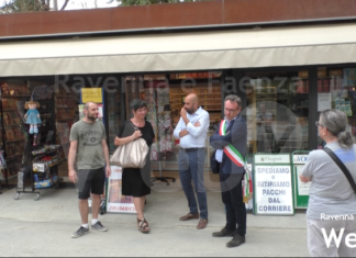 Riaperta l’edicola di via Lapi sommersa dall’alluvione