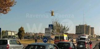 L’incidente: Donna investita in via Darsena. Traffico in tilt