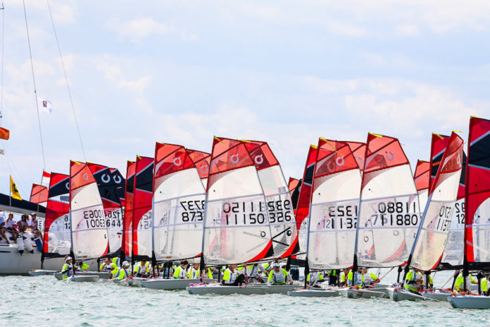 66a8cc02-d022-3cc1-9508-b8d2d132f0c3