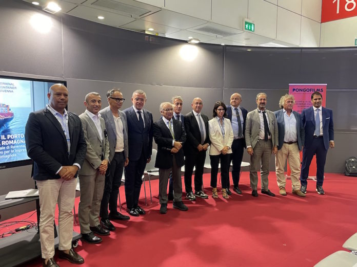 A9887FE5-E293-4CFB-8E4E-7595B34D71C7