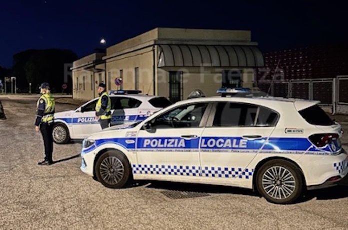 Controlli notturni - Polizia locale della Bassa Romagna
