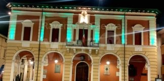 Massa Lombarda: Giornata Nazionale SLA, il Municipio illuminato di verde