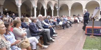 Inaugura Prospettiva Dante: tantissime persone ai Chiostri Francescani