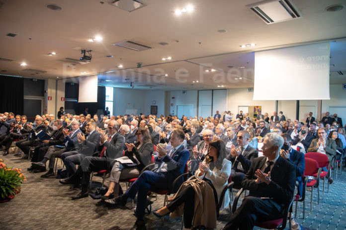 2022-10-08-0105-SOCIAL