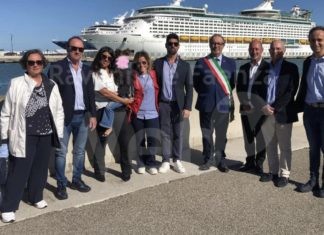 Inaugurato il tratto del molo dedicato alla memoria di Filippo Bongiovanni