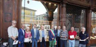 Concorso fotografico ‘Abbracciamo i nonni’: premiate le foto più belle