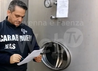 I Nas sospendono l’attività di deposito di vino allestito in un garage di un centro estetico