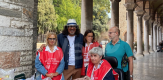 Alessandro Borghese al banchetto dell’AISM per “Una mela per la vita”