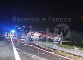 Ultima Ora: A14 dir verso Ravenna chiusa all’altezza di Bagnacavallo per ribaltamento autocisterna