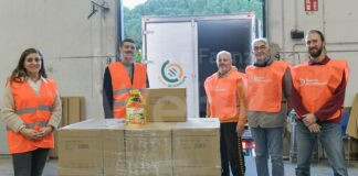 Bunge dona oltre 1000 litri di olio e oltre 200 kg di prodotti alimentari non deperibili a Banco Alimentare