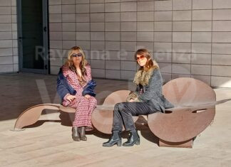 Arc Lab, domani in piazza Kennedy l’asta benefica a favore di Linea Rosa