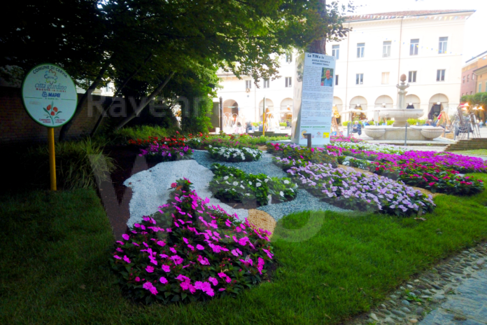 comuni_fioriti_cervia_citta_giardino_piazza_g._garibaldi_2023