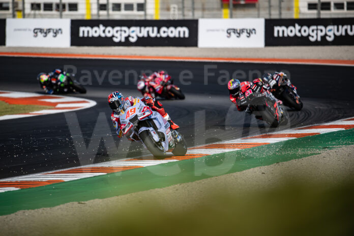 d13fff66-53a4-6e83-d94f-185f8d067a60