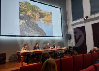 Oggi, presenti sindaca e presidente della Provincia, la consegna della petizione per un nuovo ponte sul Lamone