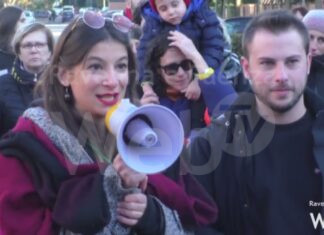 Un silenzio rumoroso contro la violenza