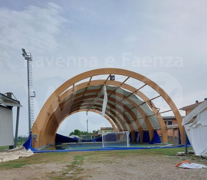 piastra polivalente scoperchiata