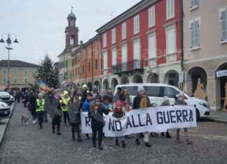 A Russi la Fiaccolata per la Pace 2024