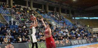 Basket: I Blacks regalano ai tifosi la vittoria nel derby con l’Andrea Costa