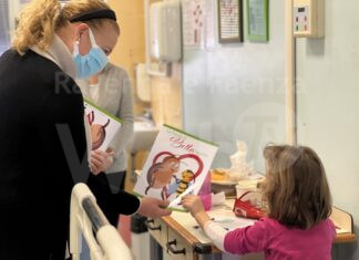 Arriva la favola di Natale nel reparto pediatria del Santa Maria delle Croci di Ravenna