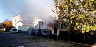 Fuoco in una abitazione di San Pancrazio, intossicata dal fumo una anziana signora