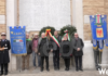 Corone e omaggio alla lapide in memoria dei caduti. Ravenna celebra il 79° anniversario della Liberazione