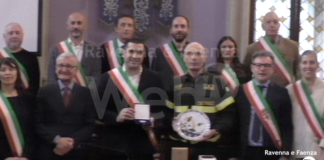 Manselli, Comandante dei Vigili del Fuoco della Provincia lascia Ravenna. Il saluto delle istituzioni