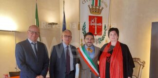 Una mattinata intensa dedicata alla storia di Lugo. Il Prefetto consegna nelle mani del Sindaco la fascia tricolore della “Città”