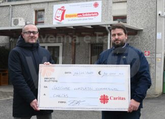 GCC dona alle Caritas romagnole 10mila euro grazie al risparmio sugli addobbi natalizi