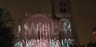 L’appuntamento più atteso del Villaggio di Natale di ADVS Ravenna è sabato con le fontane pirodanzanti