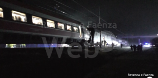 Scontro fra treni: indagato un macchinista. Punti oscuri nella ricostruzione