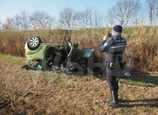 Pauroso incidente a Massa Lombarda: Auto si ribalta e vola fuori dalla carreggiata