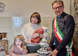 Consegnata l’Impagliata ai primi nati del nuovo anno