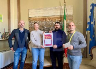 Russi, grazie all’asta natalizia del regalo brutto raccolti fondi per i cittadini in difficoltà