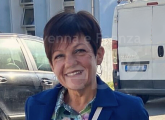 Piena di Natale. Minacce sui social alla sindaca di Lugo: “Non le basta neanche la scorta”