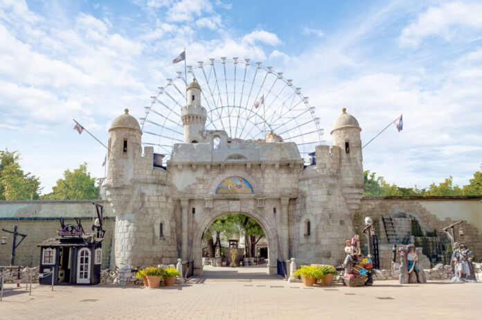 Mirabilandia_Baia_dei_Pirati_1060026_vert