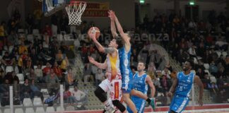 Basket: Roseto è implacabile e nel finale OraSi deve arrendersi