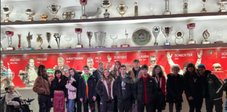 Una classe del Persolino-Strocchi in visita al Museo Ferrari