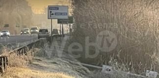 Un altro velox abbattuto nel ravennate, questa volta nella circonvallazione di Faenza