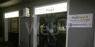 Spaccata alla Playa Rent di via Trieste