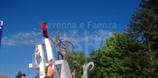 Festa di Primavera a Casola Valsenio: le sfilate dei carri il 25 aprile e il 4 maggio