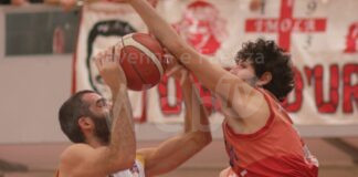 Basket: Un quarto da 37 punti non basta all’ OraSì per aver ragione dell’Andrea Costa